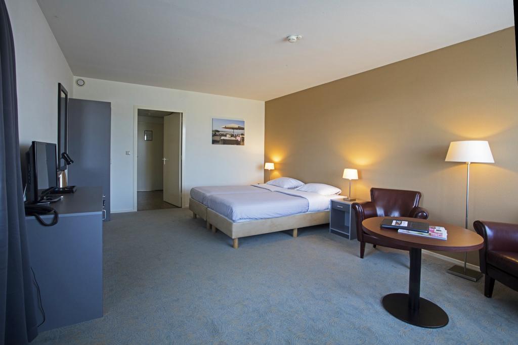Galamadammen Hotel Jachthavens Koudum Экстерьер фото