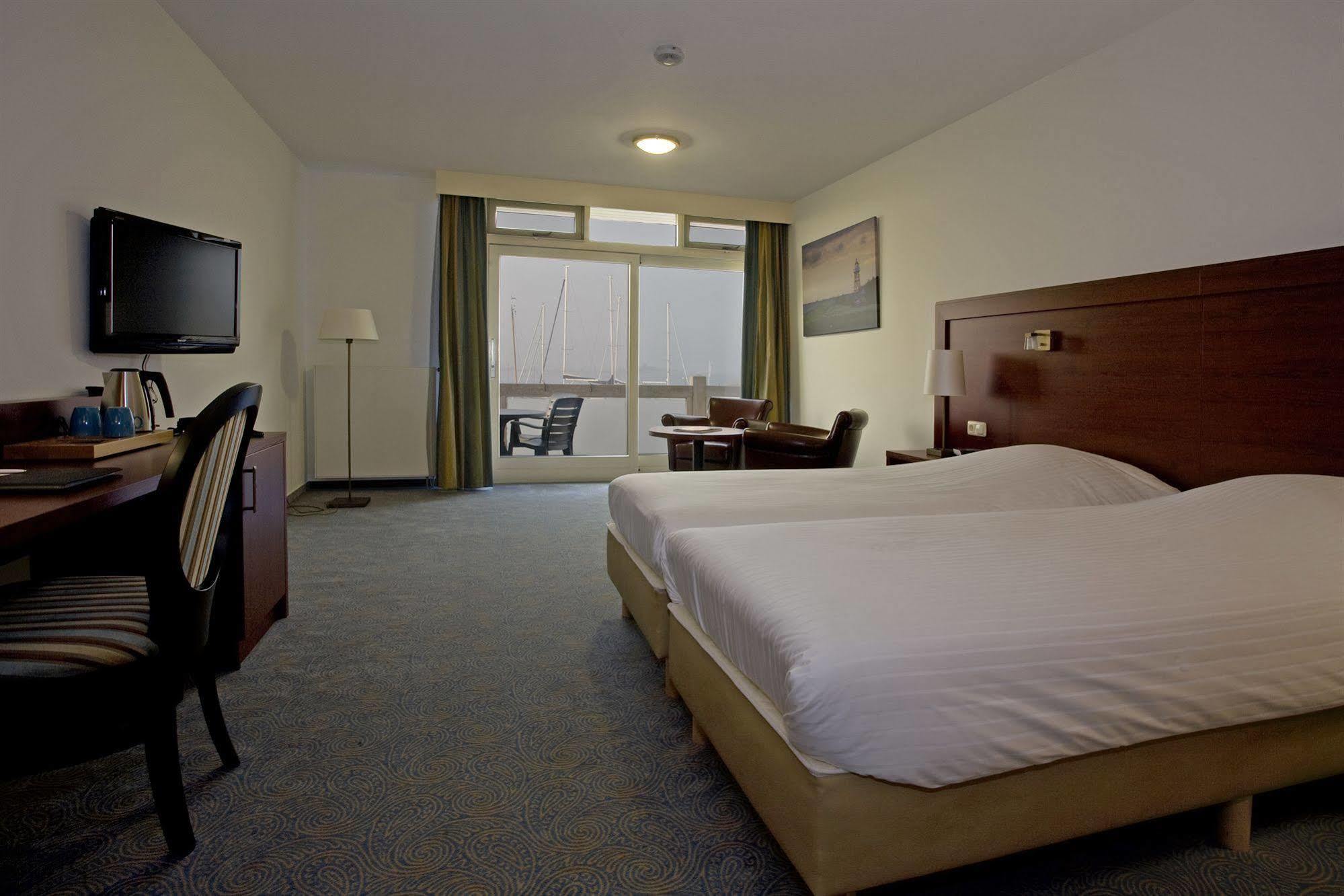 Galamadammen Hotel Jachthavens Koudum Экстерьер фото