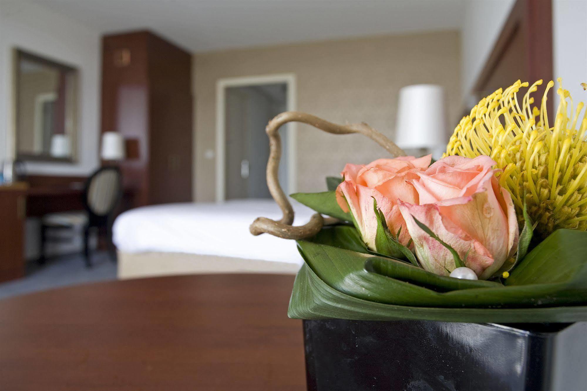 Galamadammen Hotel Jachthavens Koudum Экстерьер фото